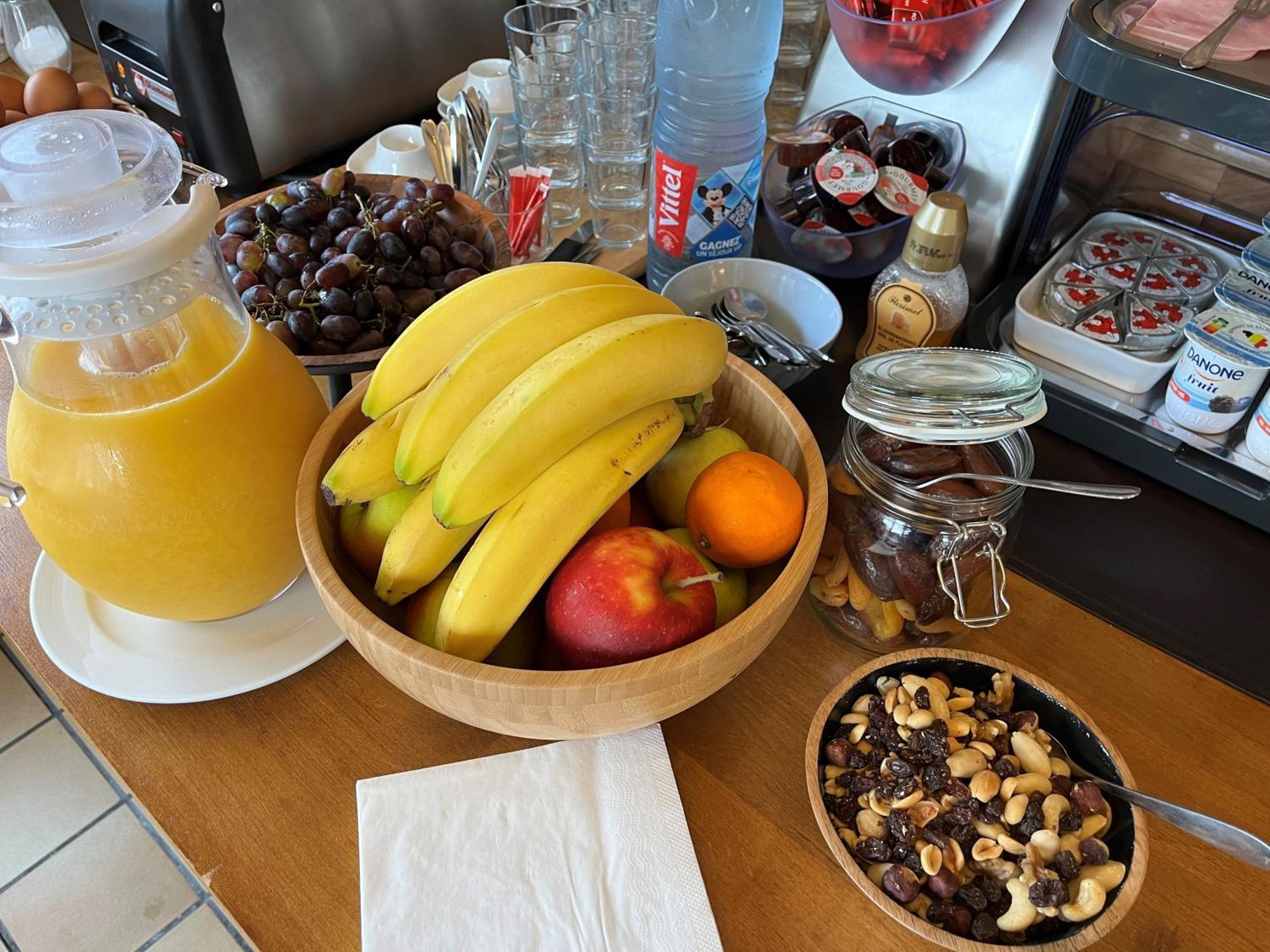 Hotel Westendia And Free Parking Top Breakfast Westende Exteriör bild